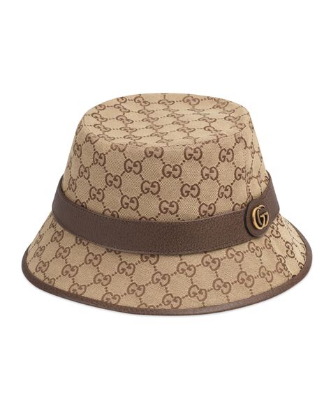 Gucci GG Supreme Bucket Hat .